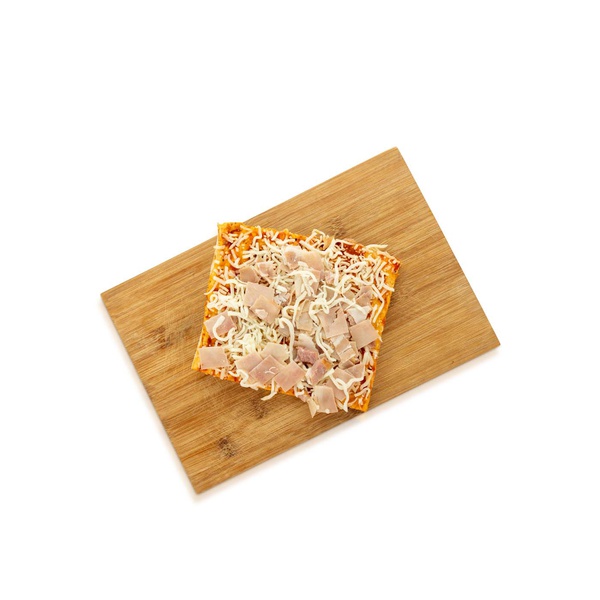 Spinneys Pork Ham and Bacon Pizza 220g