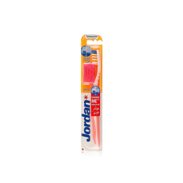 اشتري Jordan advanced cleaning toothbrush medium في الامارات