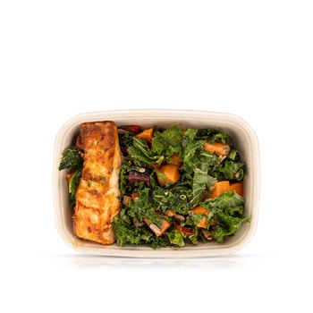 Spinneys Kitchen Superfood Salad with Salmon 250g