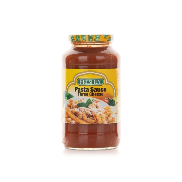 Freshly Three Cheese Pasta Sauce 680g