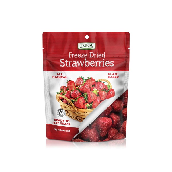 DJ&A Fruity Strawberry Crisps 25g