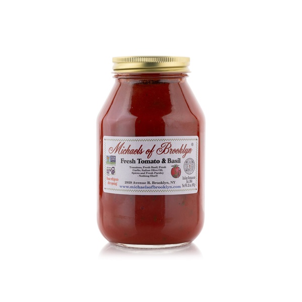 اشتري Michaels Of Brooklyn fresh tomato and basil sauce 907g في الامارات