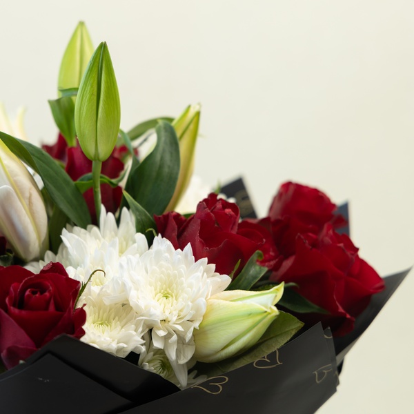 Valentine's Deluxe Bouquet