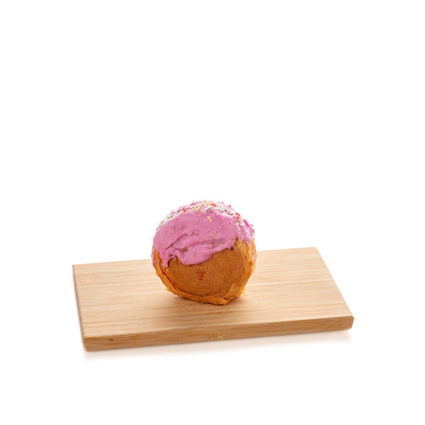 Strawberry Ganache New York Roll