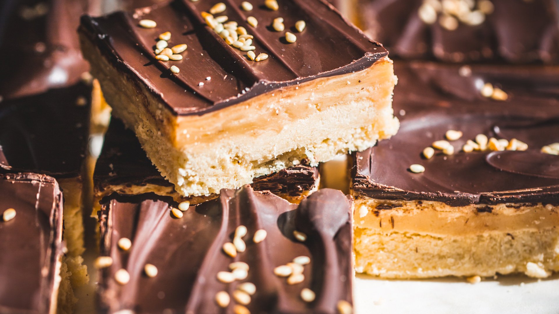 وصفة حلوى الشورت بريد بالطحينة