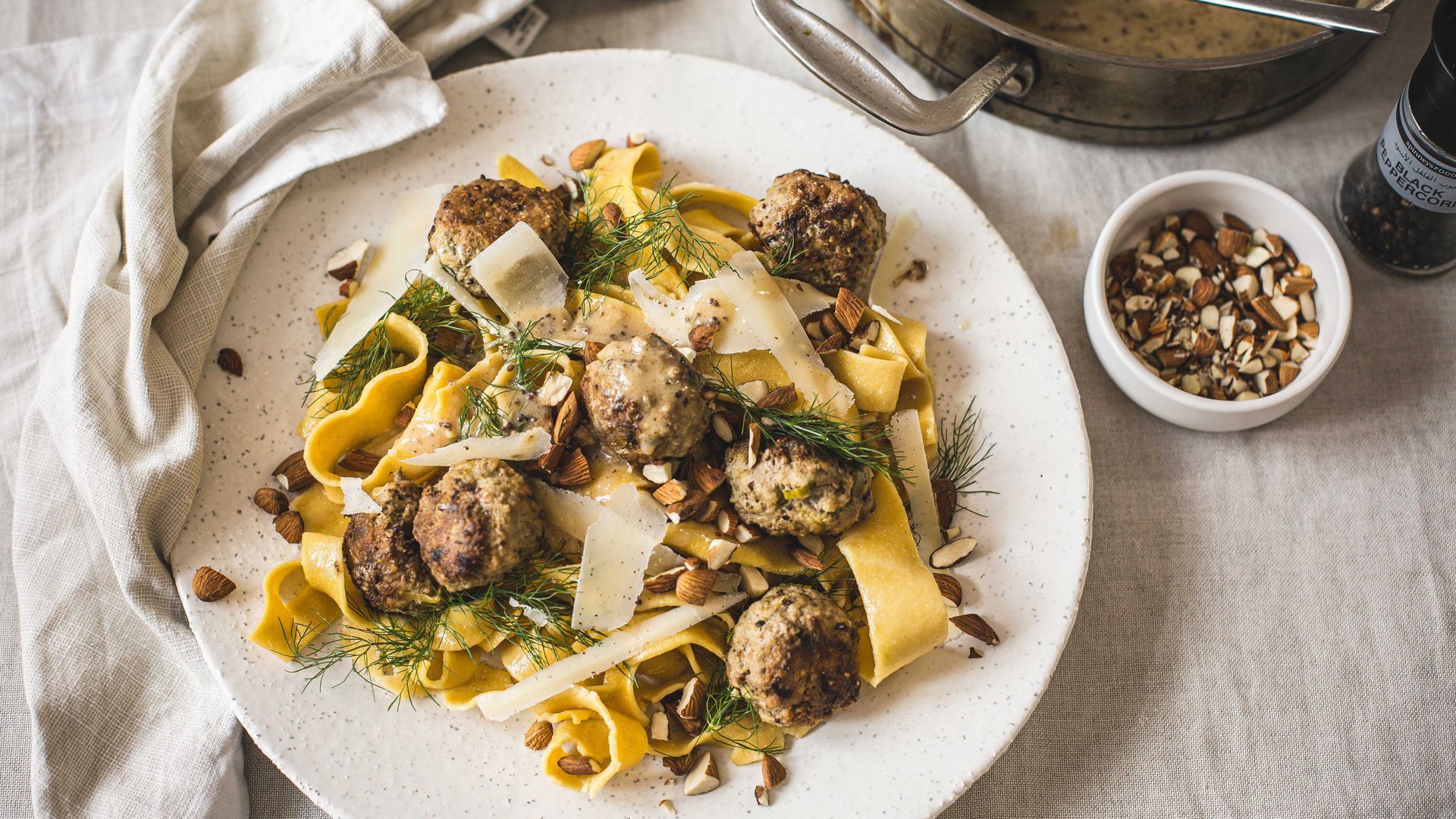 Almond and fennel meatballs with home-made chickpea pasta
