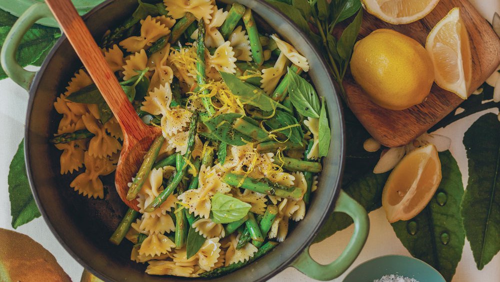 باستا الفارفالي والهليون