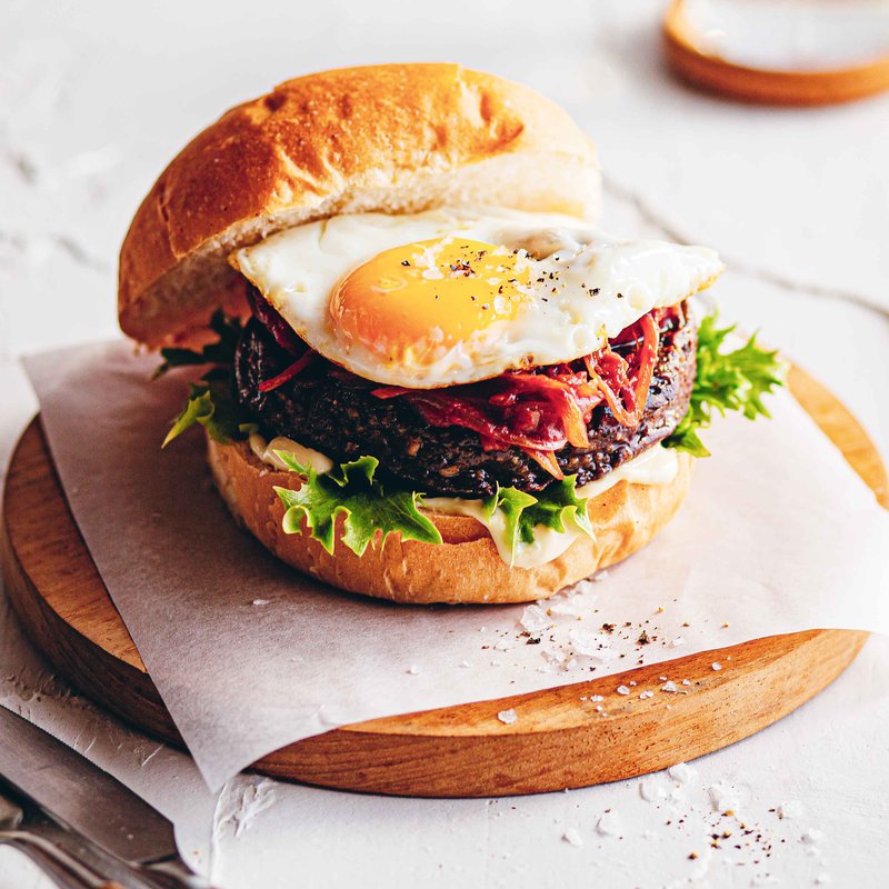 Black bean and oat breakfast burgers