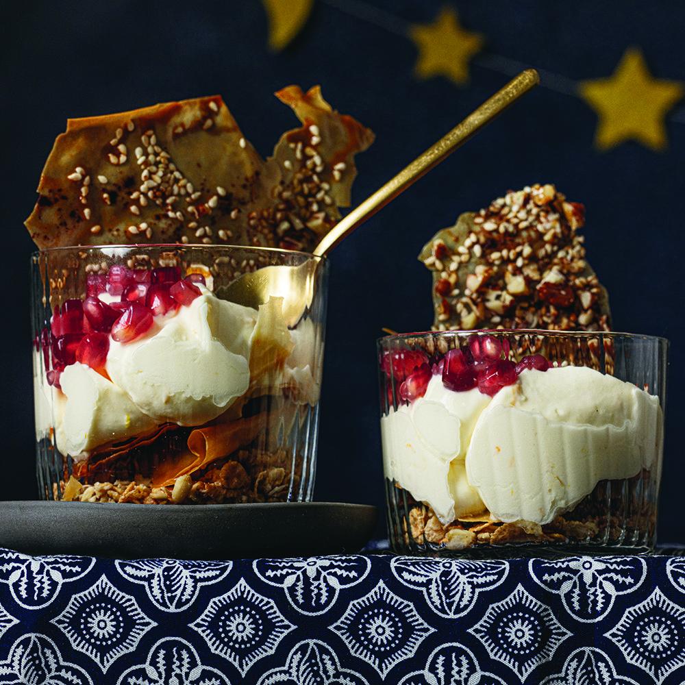 حلوى البقلاوة والزبادي