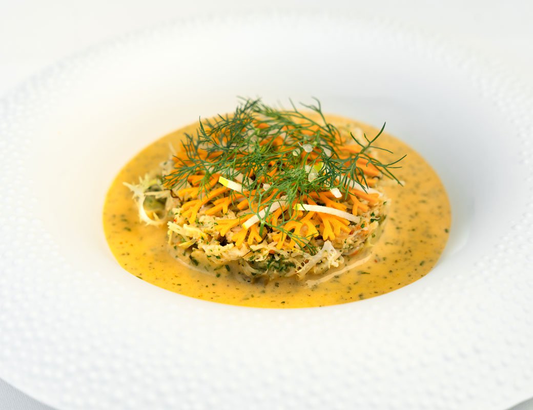 Brown crab meat with beurre Nantais, leek fondue and Granny Smith apple