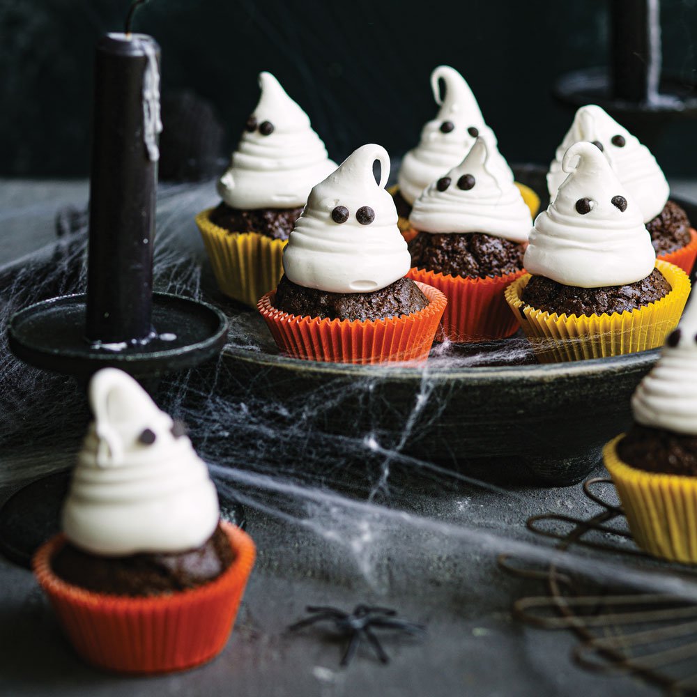 Chocolate marshmallow ghost cupcakes