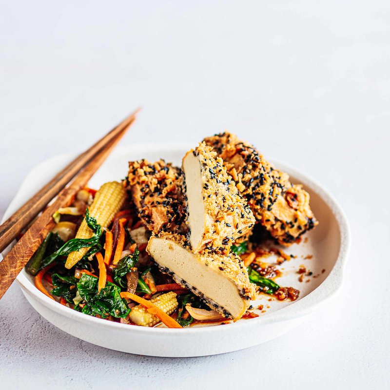 Crispy sesame and nori crusted tofu with stir-fry veggies
