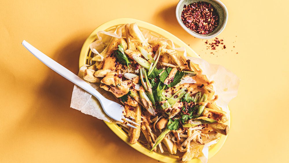 بطاطا مقليّة ببديل الجبنة على الطريقة الكوريّة