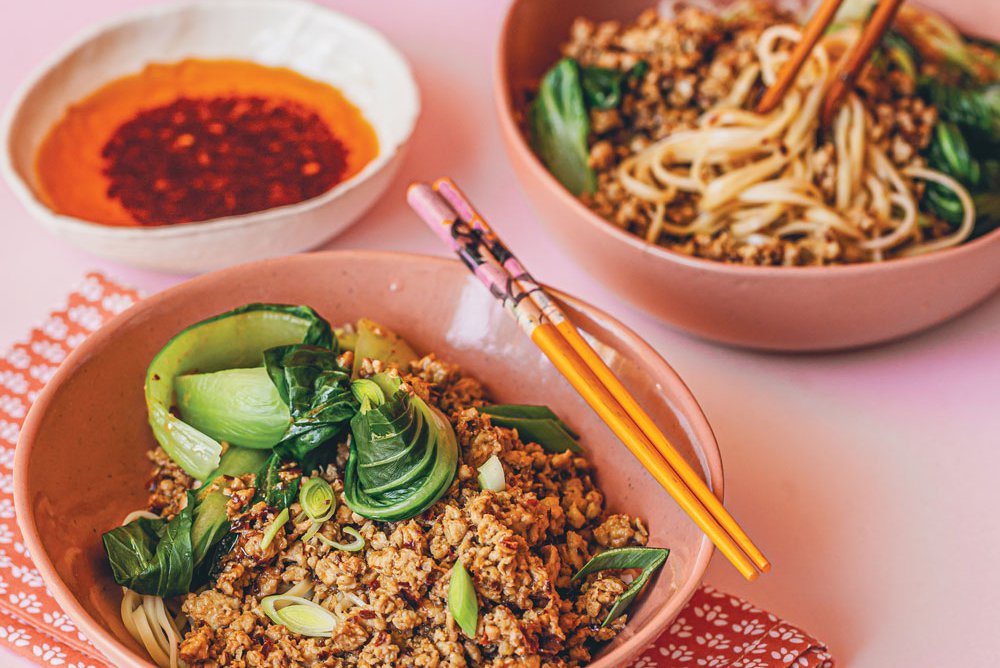 Dan dan noodle salad recipe - Spinneys UAE