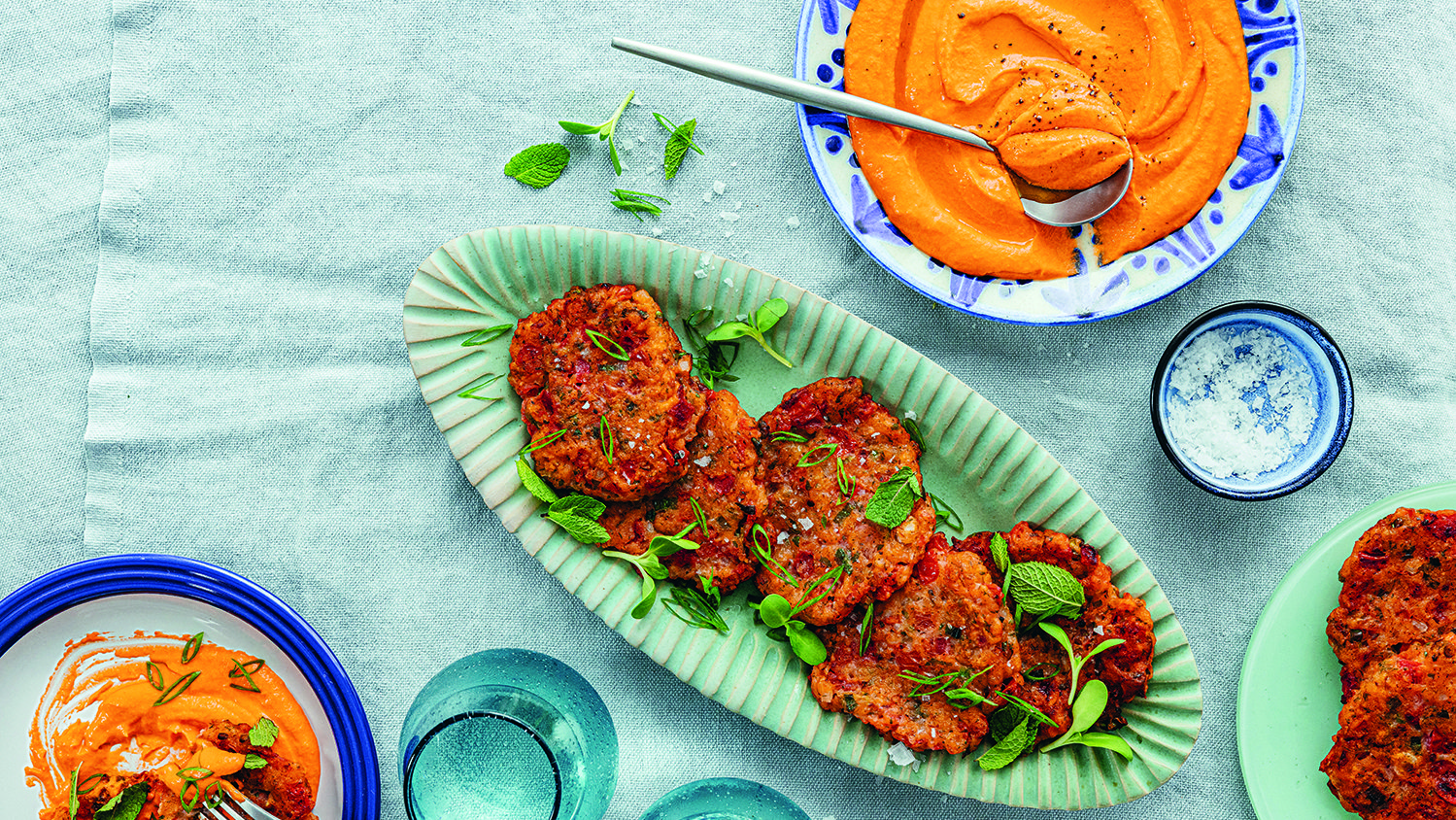 Domatokeftedes with htipiti