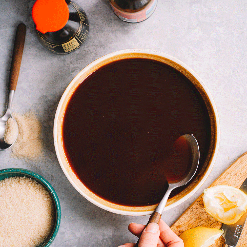 تتبيلة بالكولا ومشروب نات فودكا الخالي من الكحول