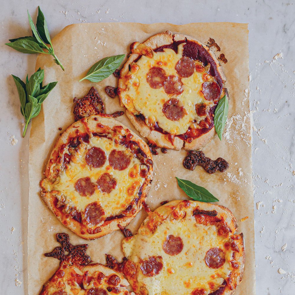 بيتزا بالجبنة سهلة التحضير