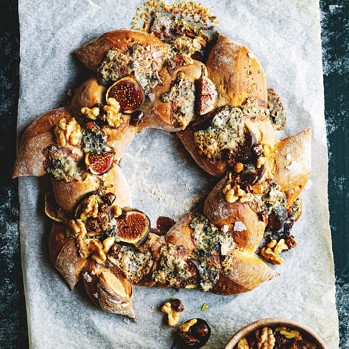 Fig, walnut and Saint Agur blue cheese wreath