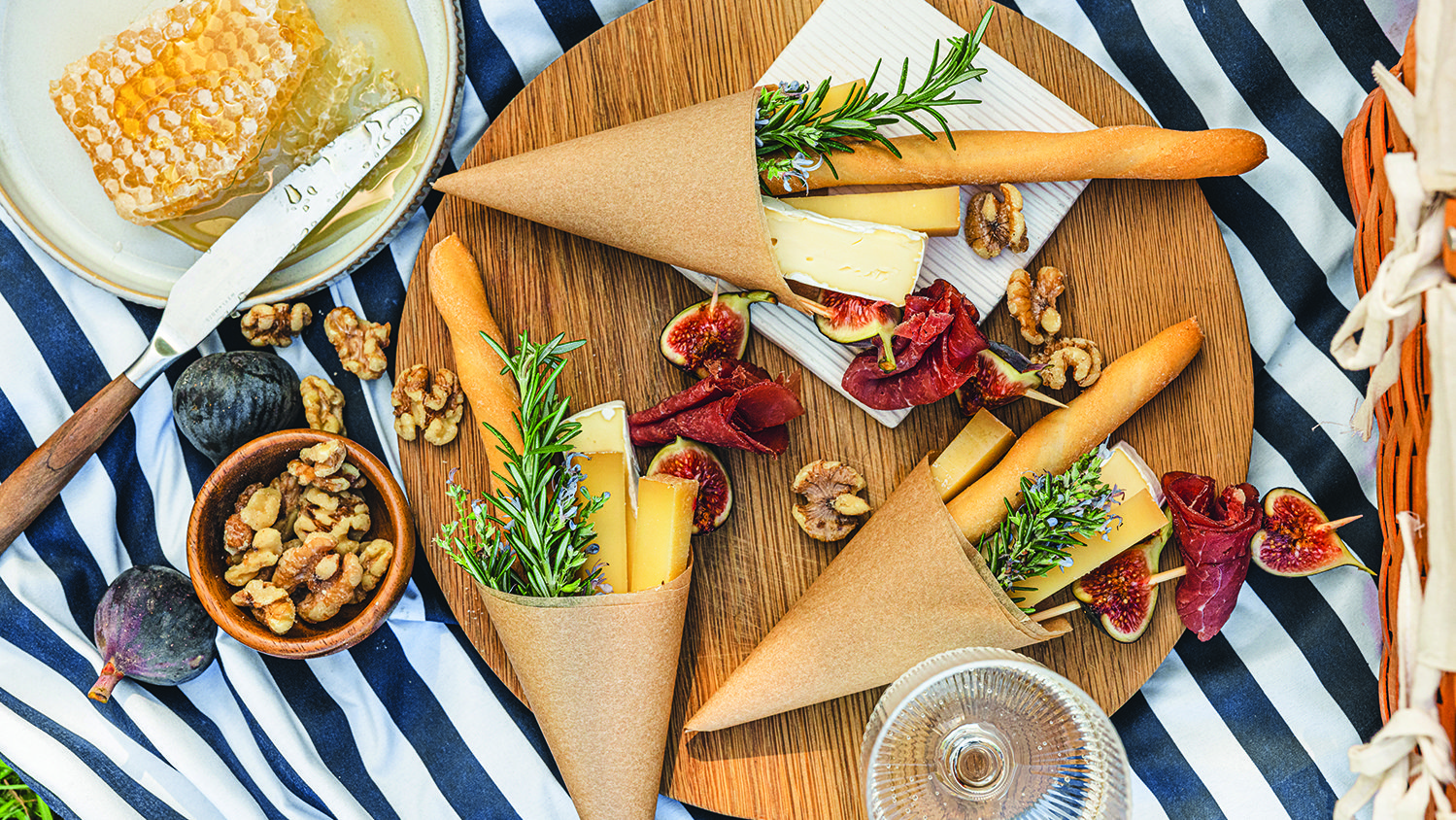 أكواب الأجبان الفرنسية