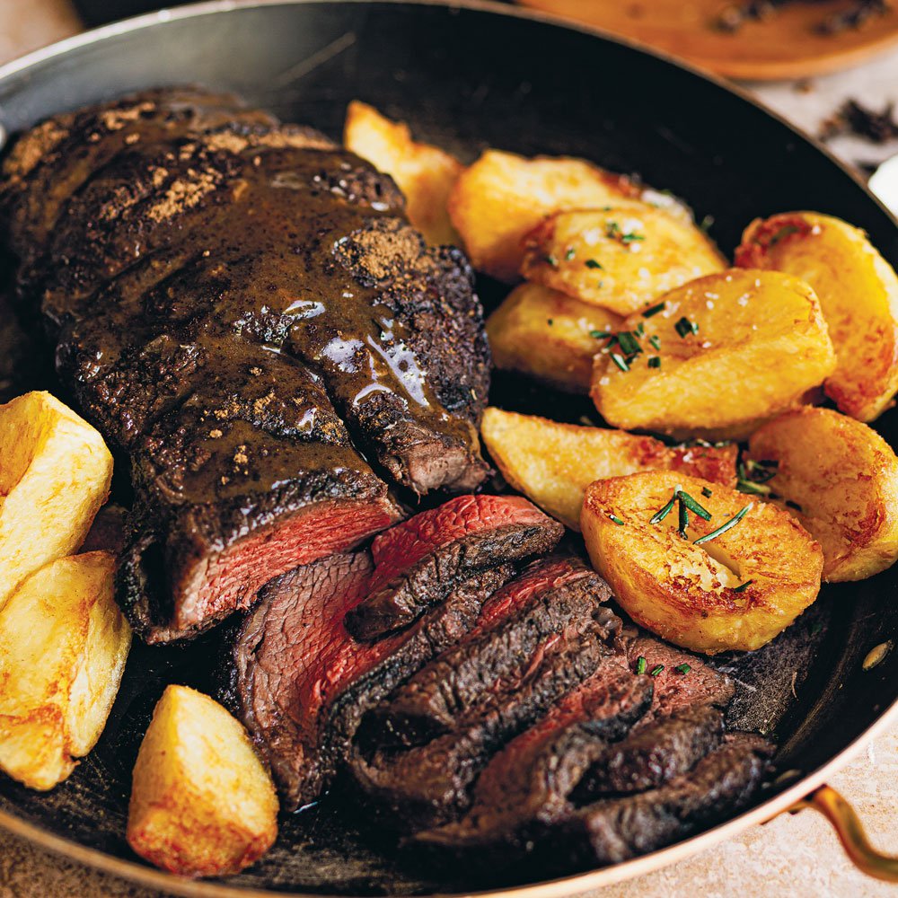 Gingerbread-rubbed roast beef