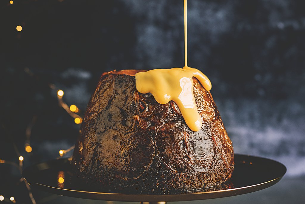 Golden syrup pudding with golden delicious apples and custard recipe