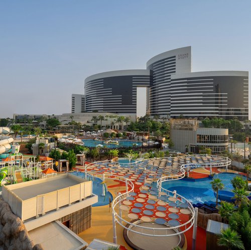 Grand-Hyatt-Dubai-Waterpark---wide-shot.jpg