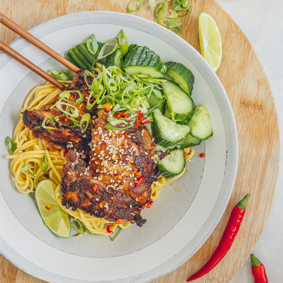 Sticky hot honey chicken noodle bowls