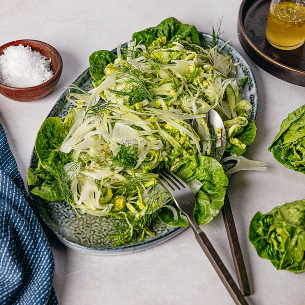 Courgette, fennel and lettuce slaw