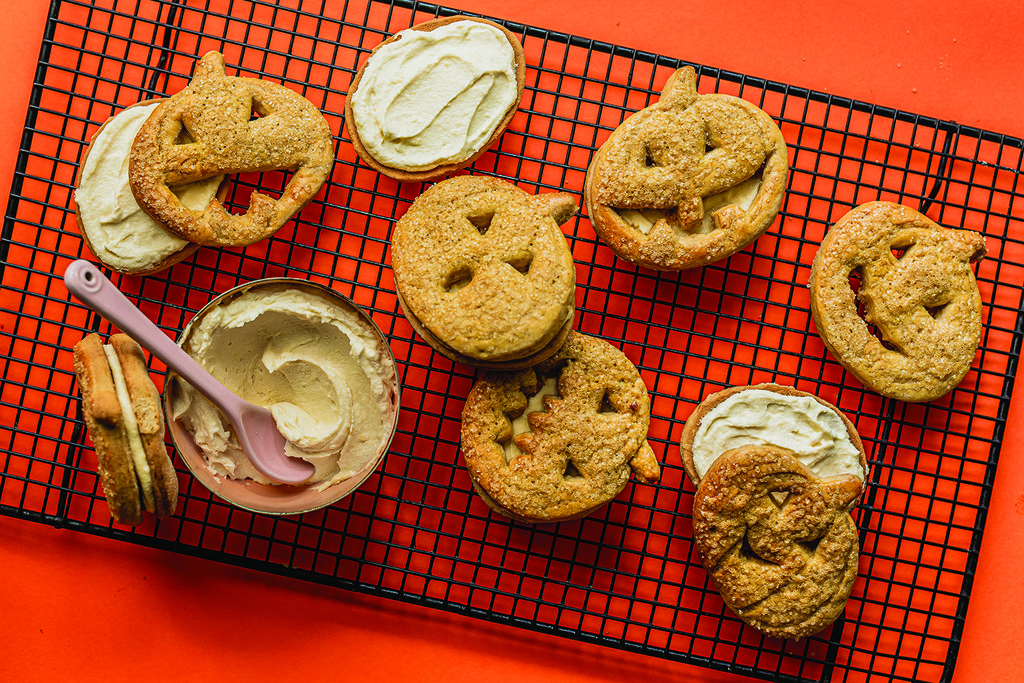 Jamie the sweet potato’s jackolantern sandwich cookies recipe