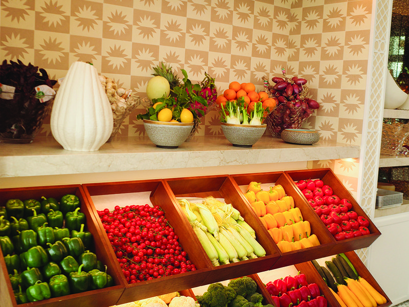 Order the Izu burger in a baguette at Maison de la Plage │ Take your pick of fresh colourful veggies