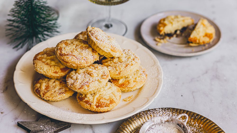 Make-ahead mince pies recipe - Spinneys UAE