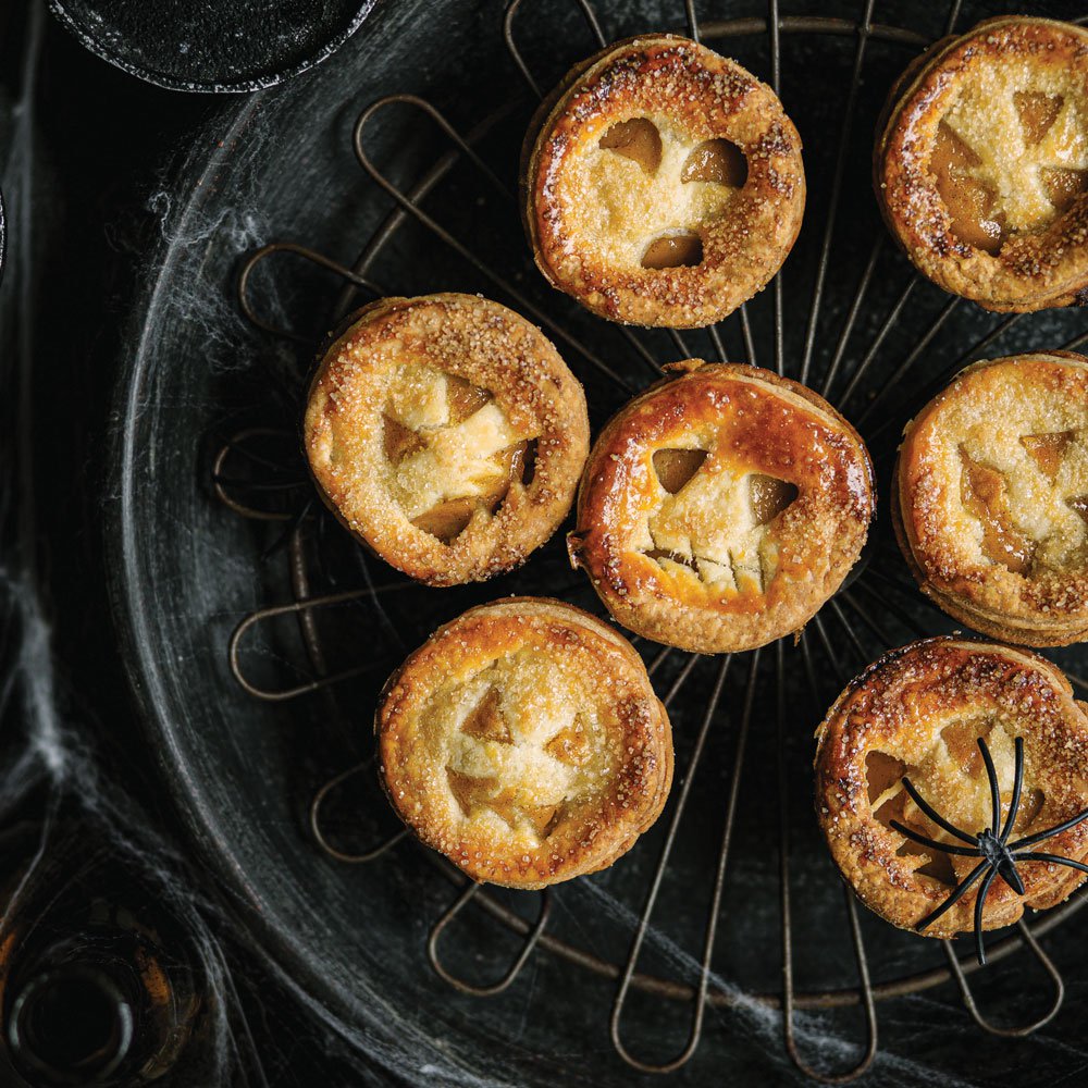 Mini pumpkin pies recipe - Spinneys UAE