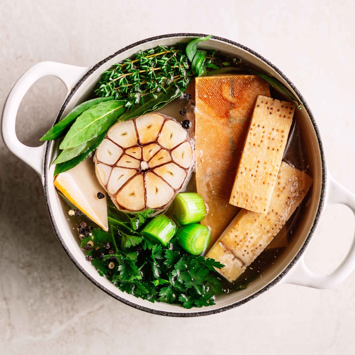 مرق بارميجيانو ريجيانو