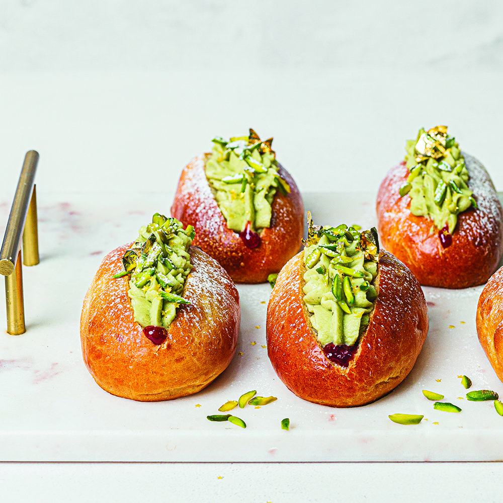 Pistachio cream buns