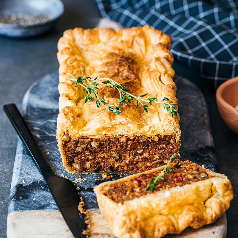 Mushroom and cashew nut meatloaf