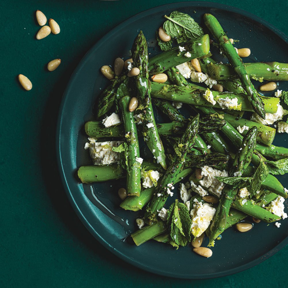 Roasted asparagus salad
