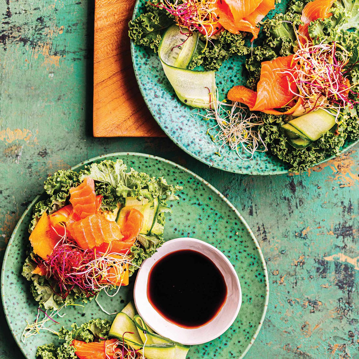 Smoked salmon and salad cucumber wraps