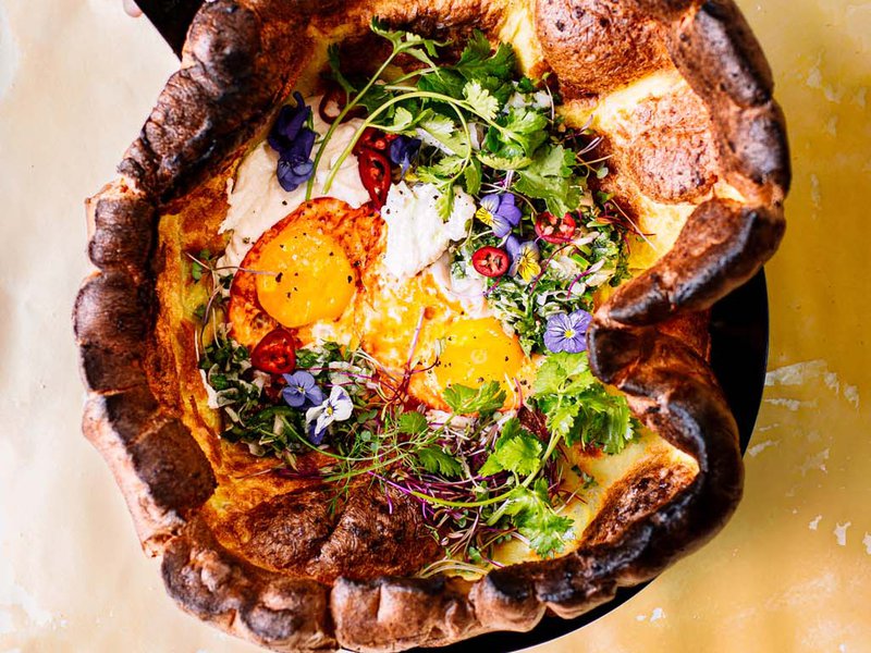 تشبه الفطائر الهولندية كعكات بودينج يوركشاير