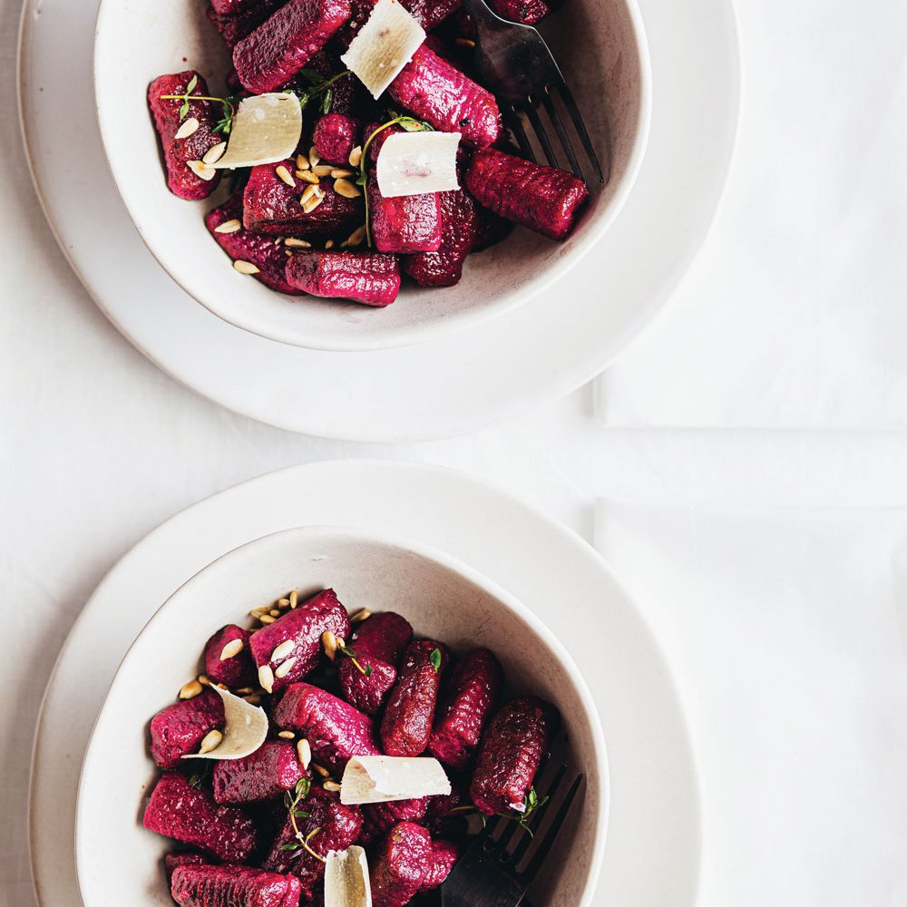 نيوكي الشمندر المشوي وجبنة ريكوتا