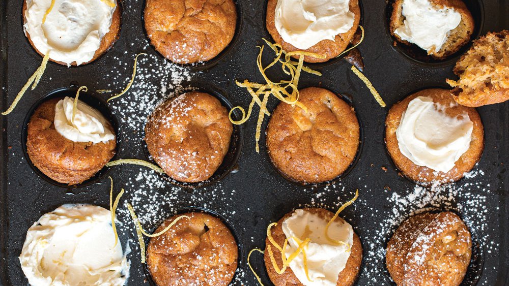 مافن صغير بالجزر مع اللبنة بالليمون