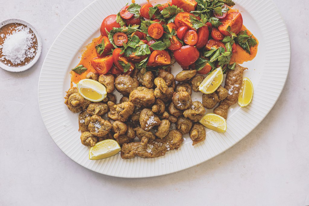 Falafel-battered mushrooms with tomato-parsley salad recipe - Spinneys United Arab Emirates
