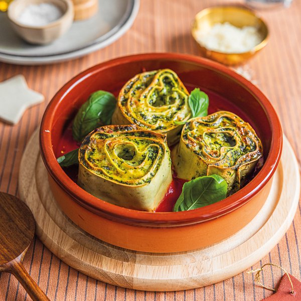 Spinach and ricotta rotolo