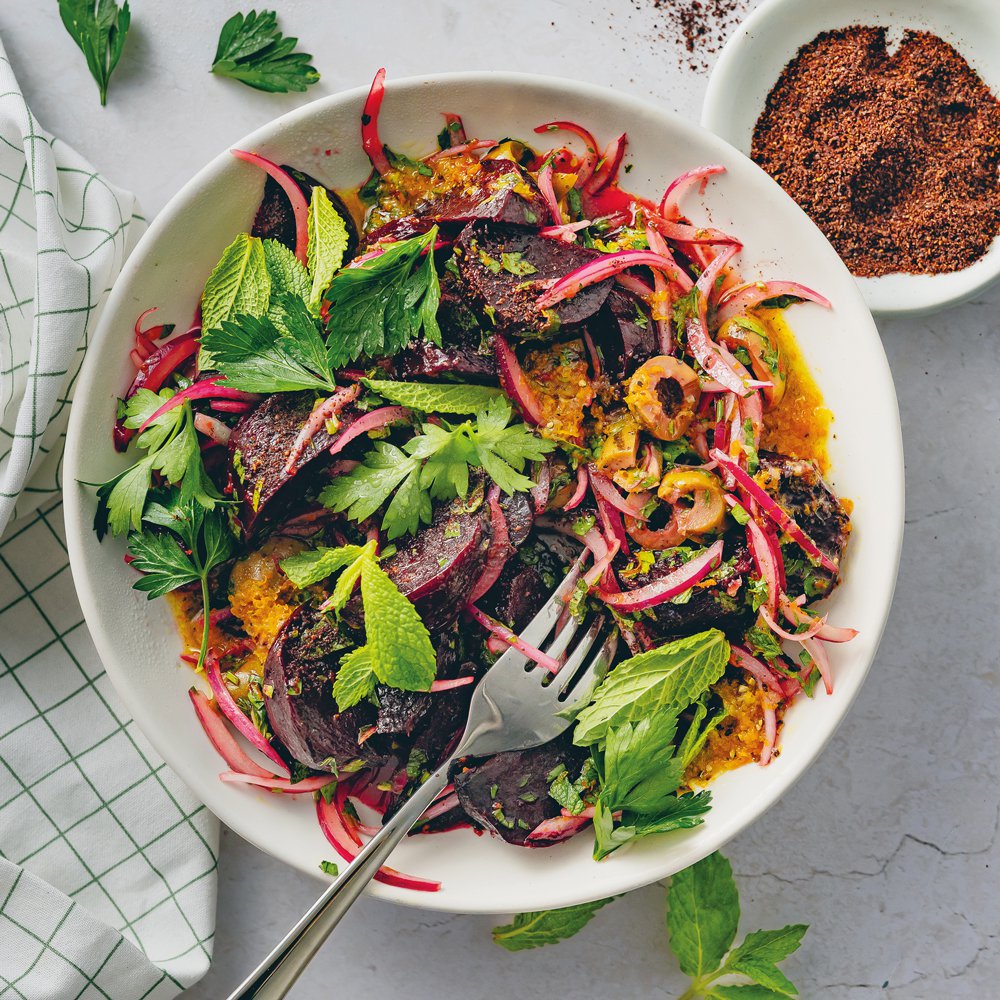 Beetroot, red onion and green olive salad