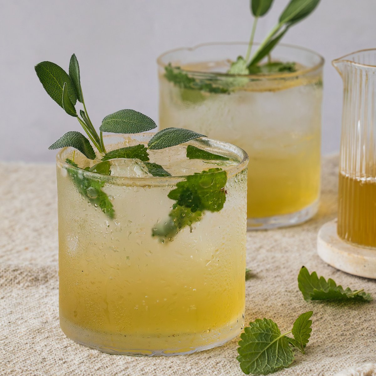 Burnt honey, sage and lemon balm fizz