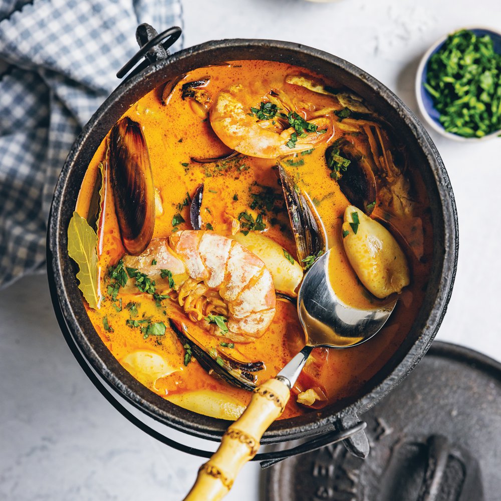 Cape-style seafood potjie