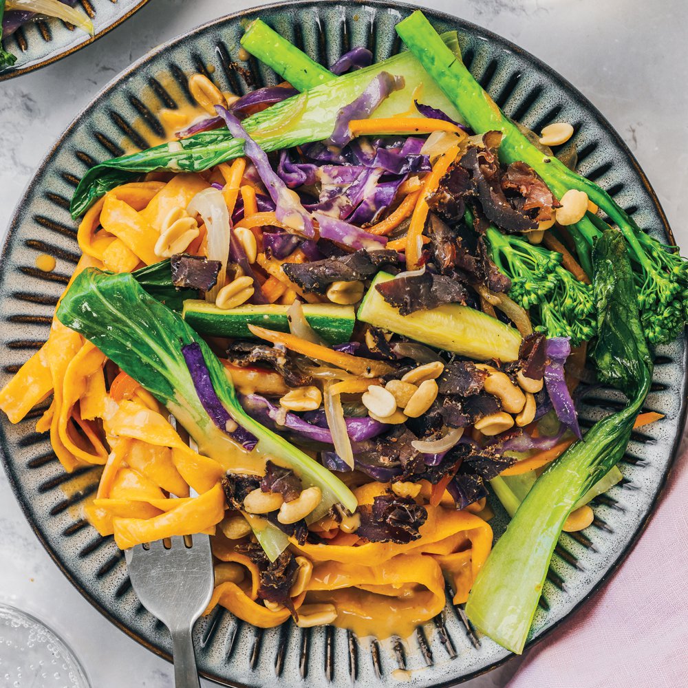 Curry noodle stir-fry with biltong