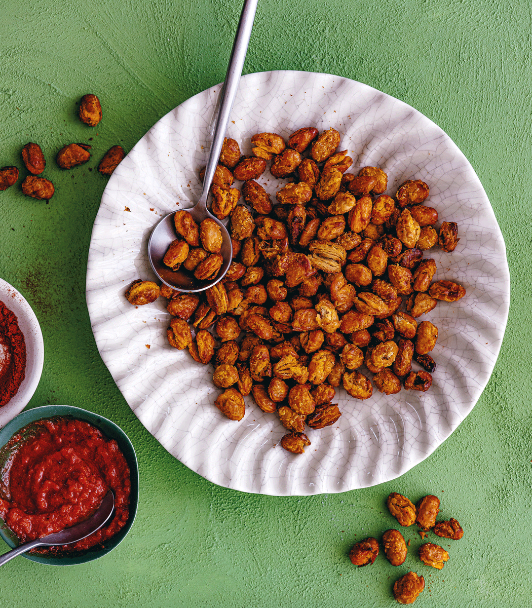 Harissa-roasted crispy butter beans