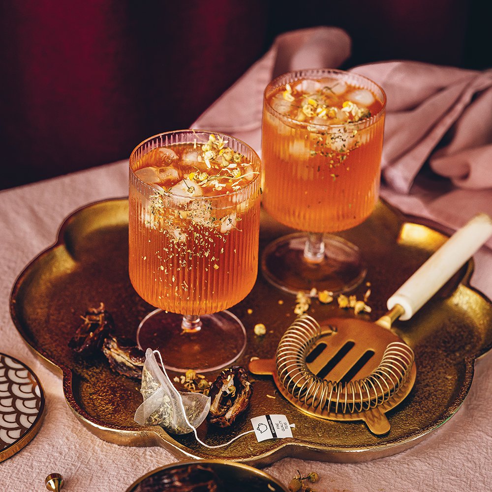 Iced date and peppermint tea