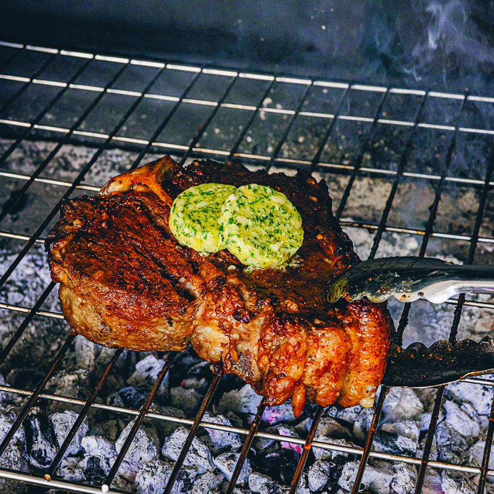 Kansas city BBQ T-bone with blue cheese butter