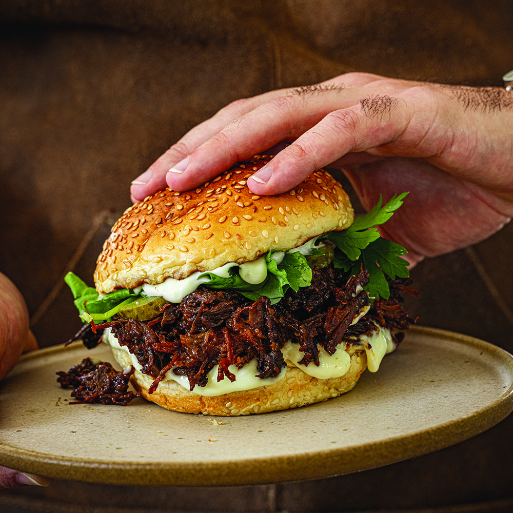 Kansas city sweet ‘n’ sticky pulled beef burgers
